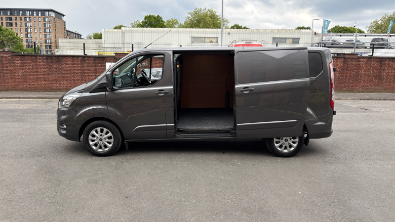 Ford Transit Custom 300 L2 Diesel Fwd 2.0 EcoBlue 170ps Low Roof Limited Van Auto